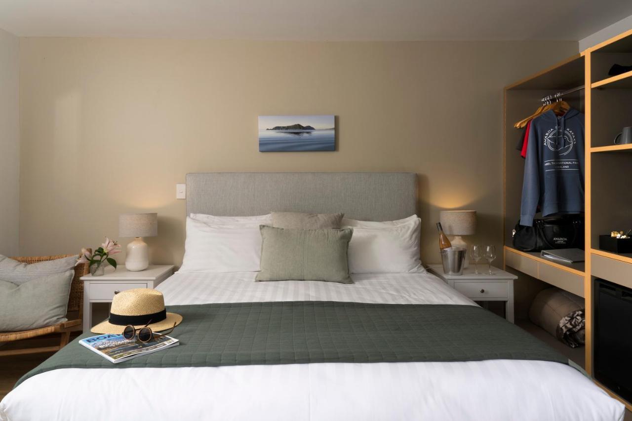 Awaroa Lodge Resort 4*
