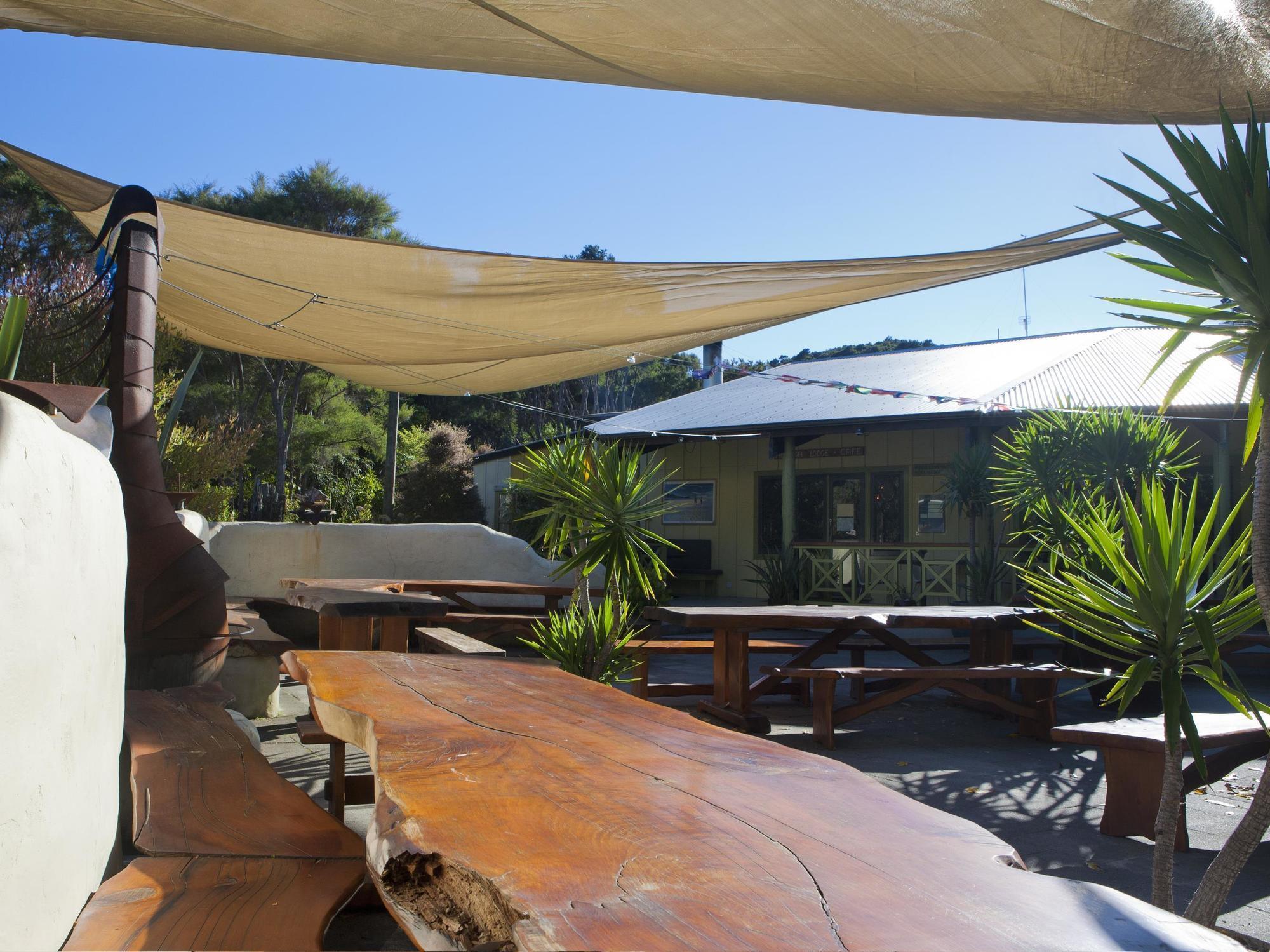 Resort Awaroa Lodge 4*