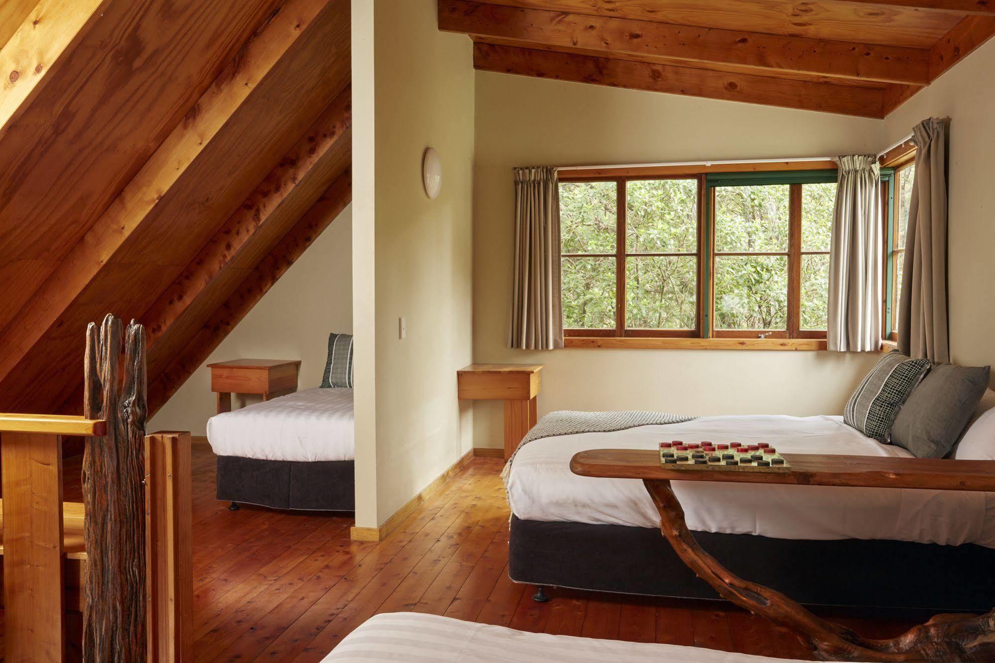 Awaroa Lodge 4* Awaroa
