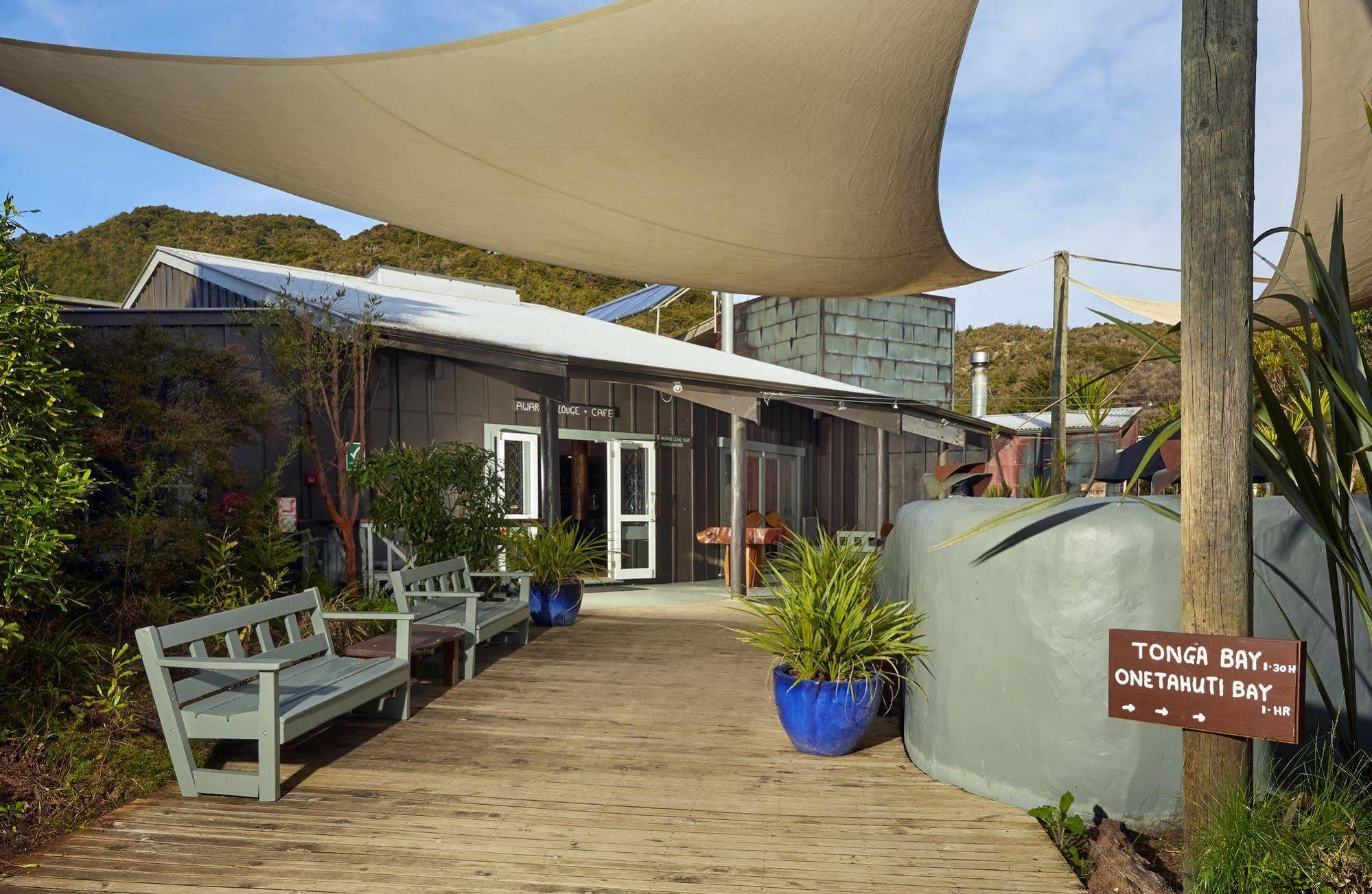 Awaroa Lodge 4* Awaroa